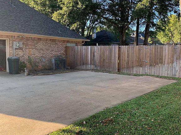 3rd image of 2110 Baylor Dr