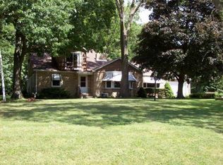 40453 N Fox Dr, Antioch, IL 60002