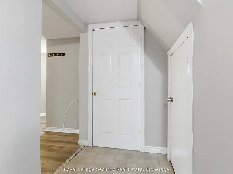3372 Fellmore Dr #BASEMENT — Photo 30