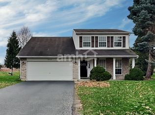 2402 Wild Cherry Ct, Aurora, IL 60506