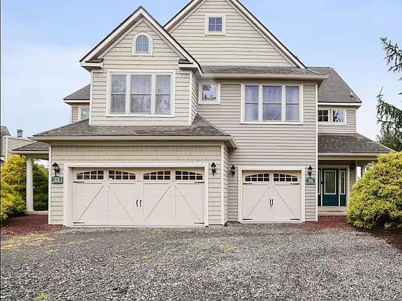 2nd image of 376 Linden Ct