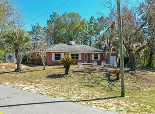 4335 Country Club Blvd, Chipley, FL 32428