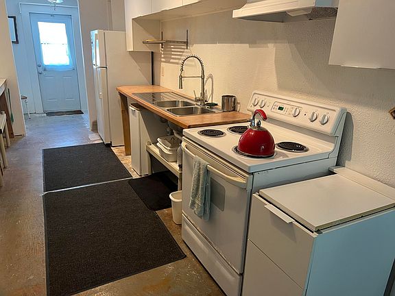 4th image of 31033 Hibiscus Dr