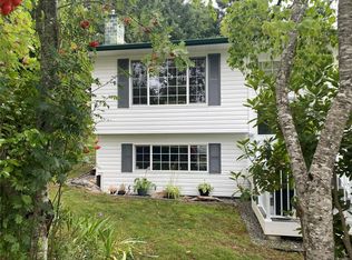 1709 Mahtmof Pl, Comox, BC V9M 2L9