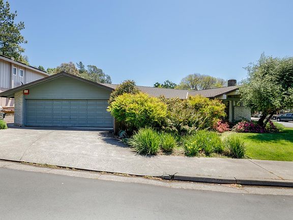 3rd image of 1671 E Foothill Drive