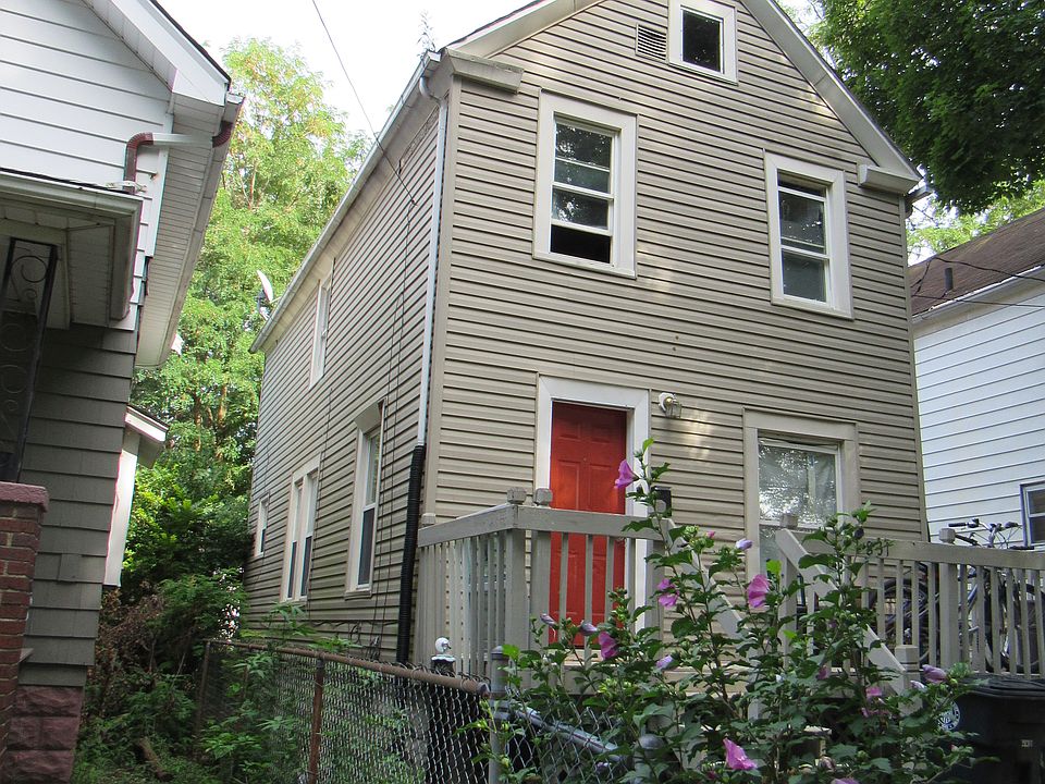 1st image of 831 Clay Dr