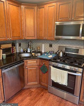 2nd image of 937 N 4th St Floor 3