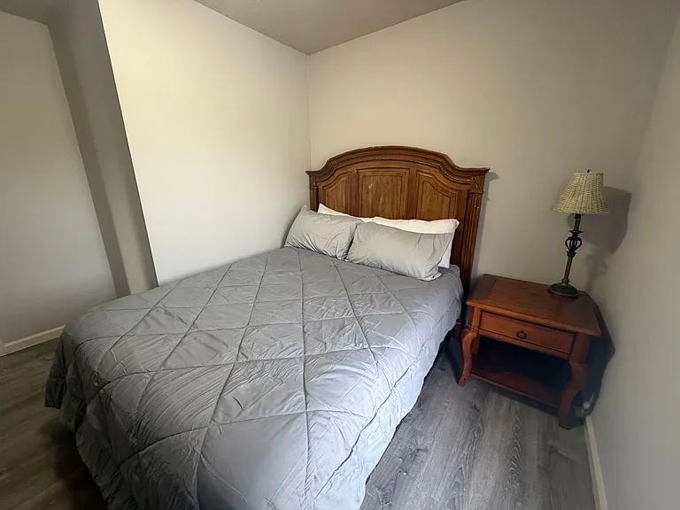 202 Wheaton Ct — Photo 13