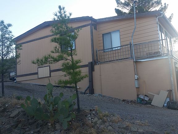 2nd image of 904 E 9th Ave