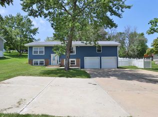2104 S Main St, Eureka, IL