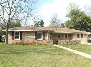 124 Avalon Dr, Warner Robins, GA 31093