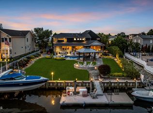 16 Meadow Avenue, Monmouth Beach, NJ 07750