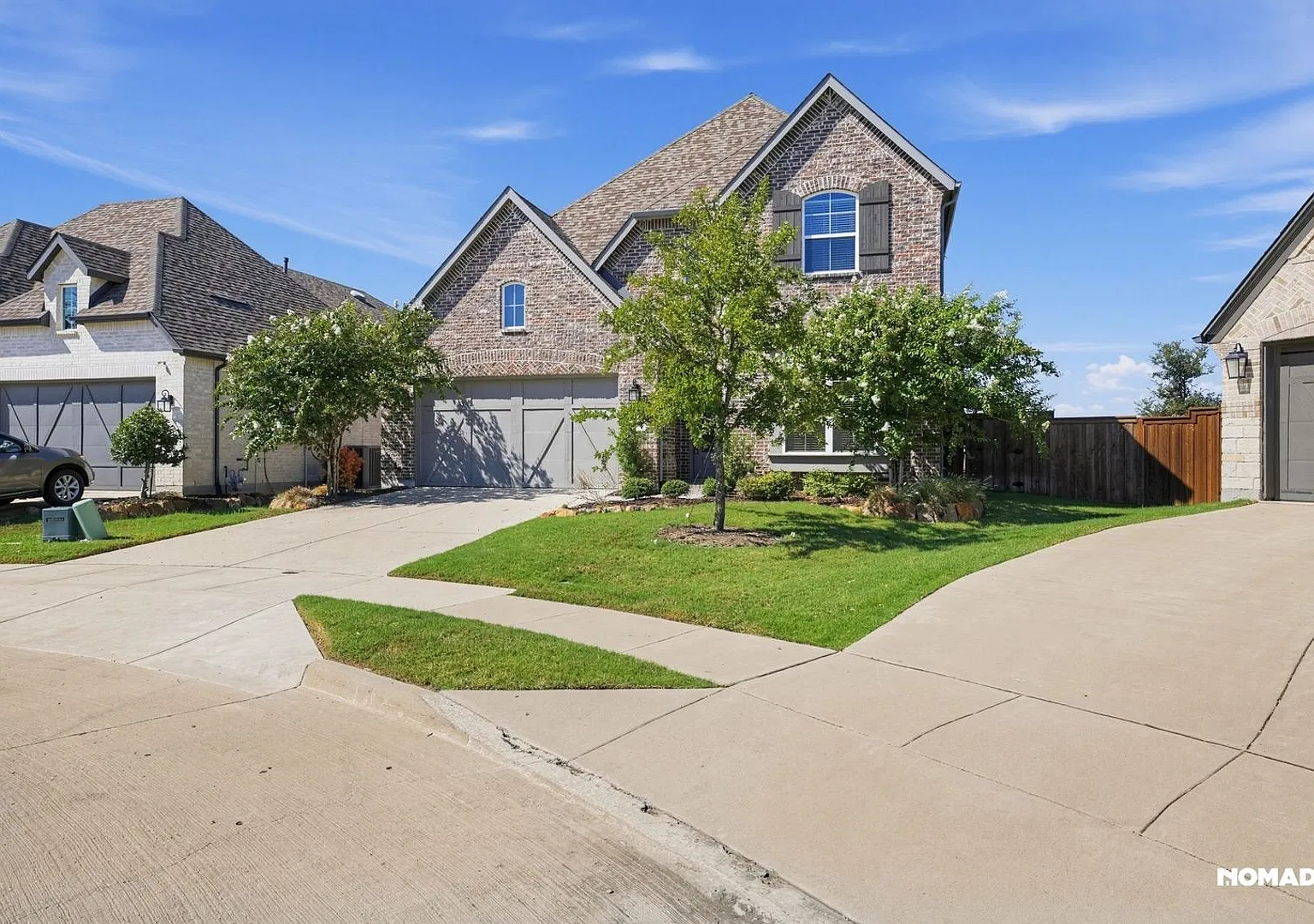 Stunning 5BR House in Celina — Photo 3