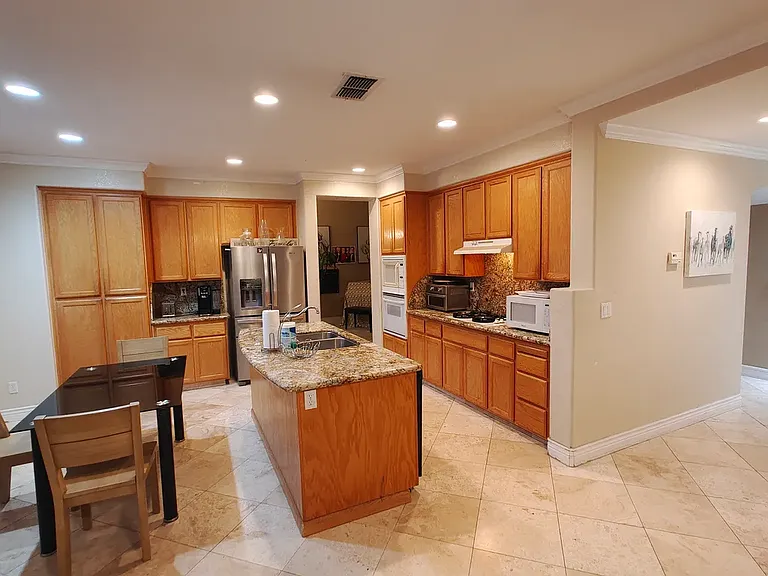 3206 Europa St — Photo 2