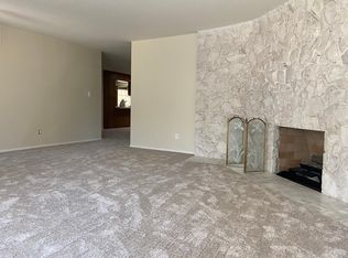 718 E Magnolia Blvd, Burbank, CA 91501
