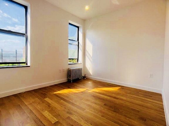 5th image of 3971 Gouverneur Ave APT 5D