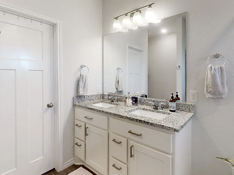1011 Toledo Bend Dr — Photo 17
