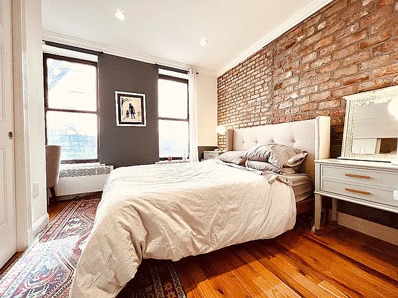 4th image of 340 E 55th St APT 3B