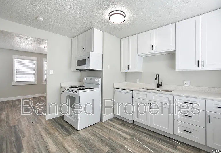 267 Maple St — Photo 7