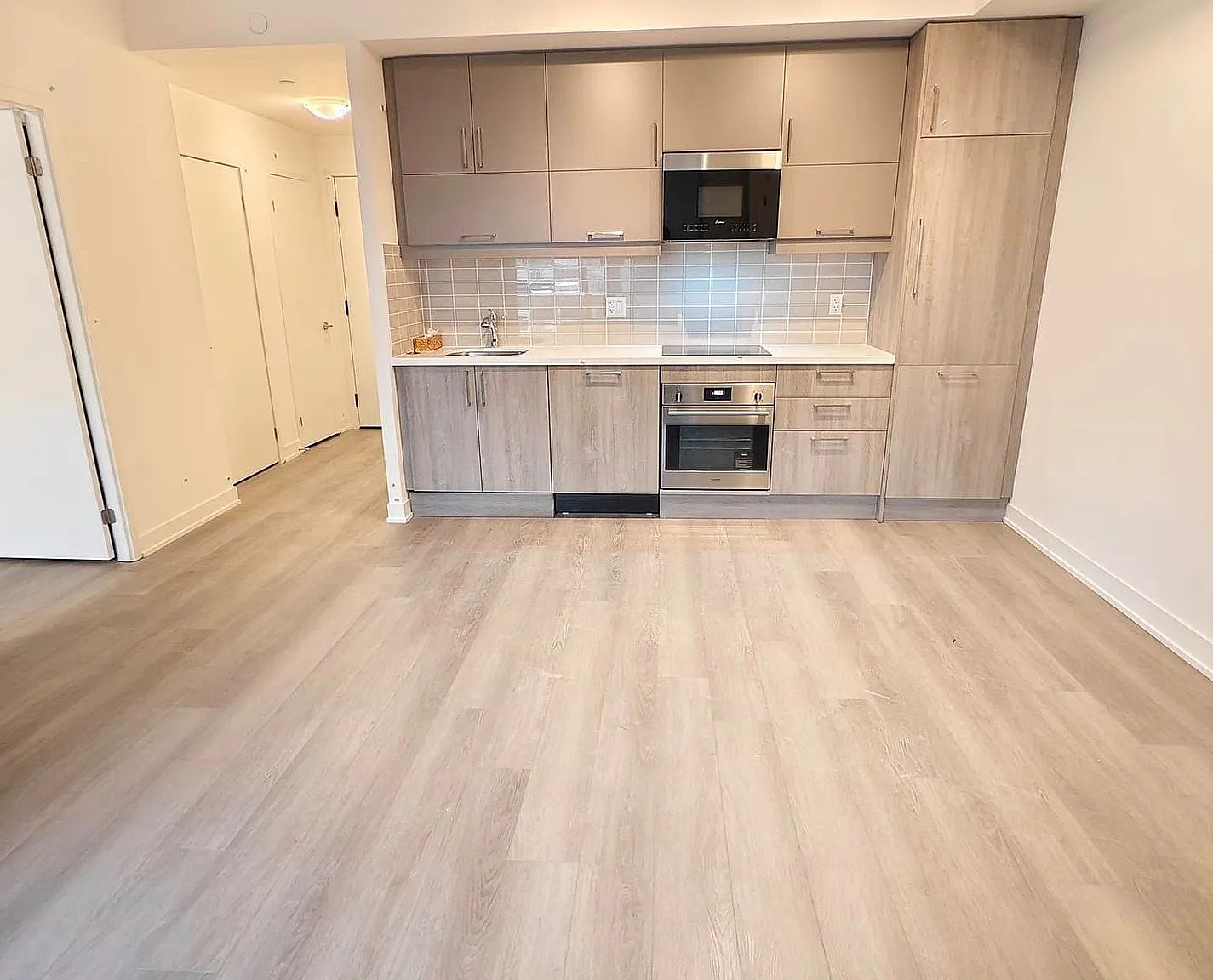 2 bed, $2,600 — Photo 3