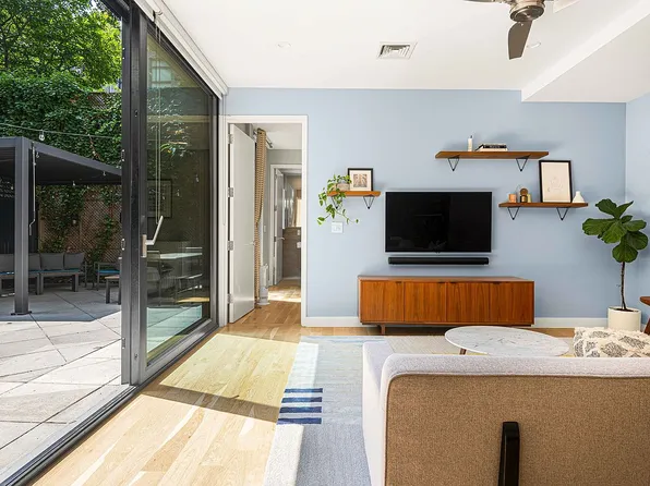 56 S 3rd St #1A, Brooklyn, NY 11249