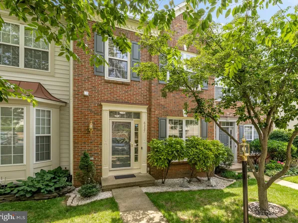 6337 Burgundy Leaf Ln, Alexandria, VA 22312
