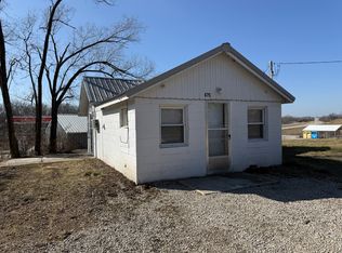 675 NW Us Highway 50, Centerview, MO 64019