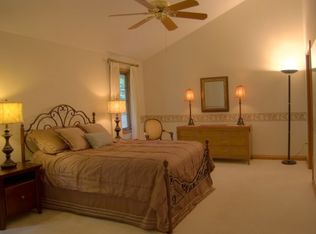 650 Mac Henry Cir, Brookfield, WI 53045