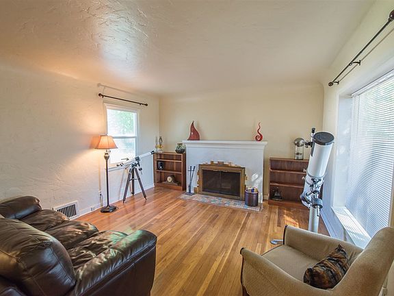 4th image of 3892 W Northwest Blvd