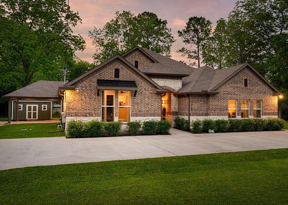 1st image of 222 Elk Dr
