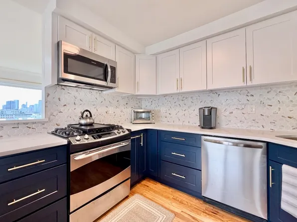 126 Ogden Avenue image 4 of 50