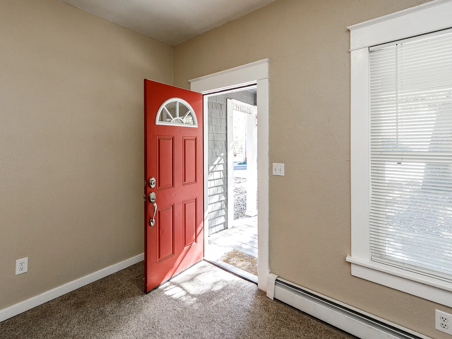 14 W Navajo St — Photo 4
