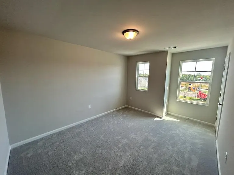1084 Maple Branch Cir — Photo 4