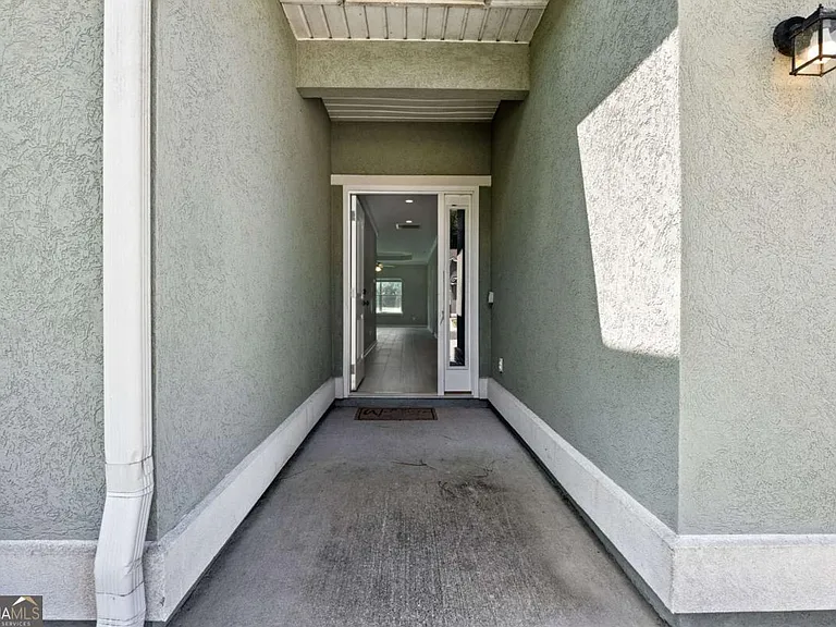 326 Gary Cir — Photo 6