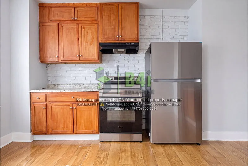 3 bed, 1.0 bath, 1552 sqft, $1,425 — Photo 2