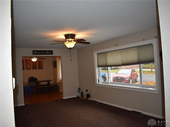 5th image of 312 S Glenn St