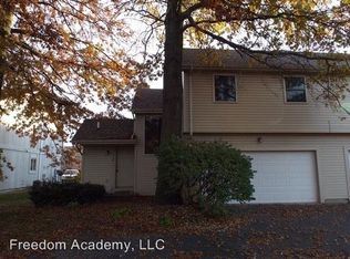 4136 Rodeo Dr, Sylvania, OH 43560