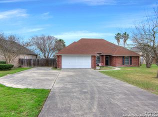 121 Trails End, Seguin, TX 78155