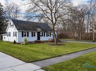 866 Maple St, Perrysburg, OH 43551