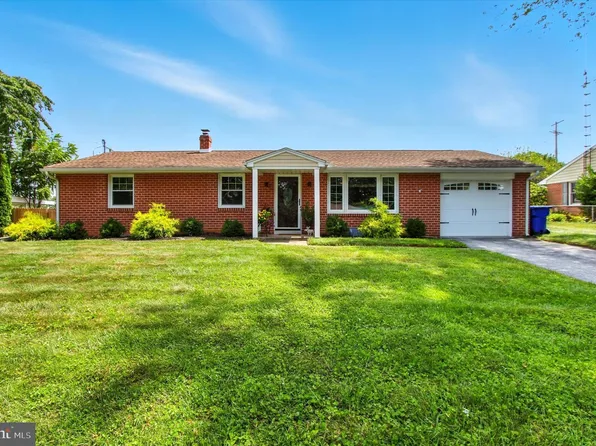 2486 Wildon Dr, York, PA 17403