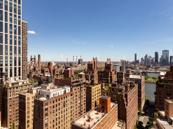 400 East 56th Street 27H image 15 of 16