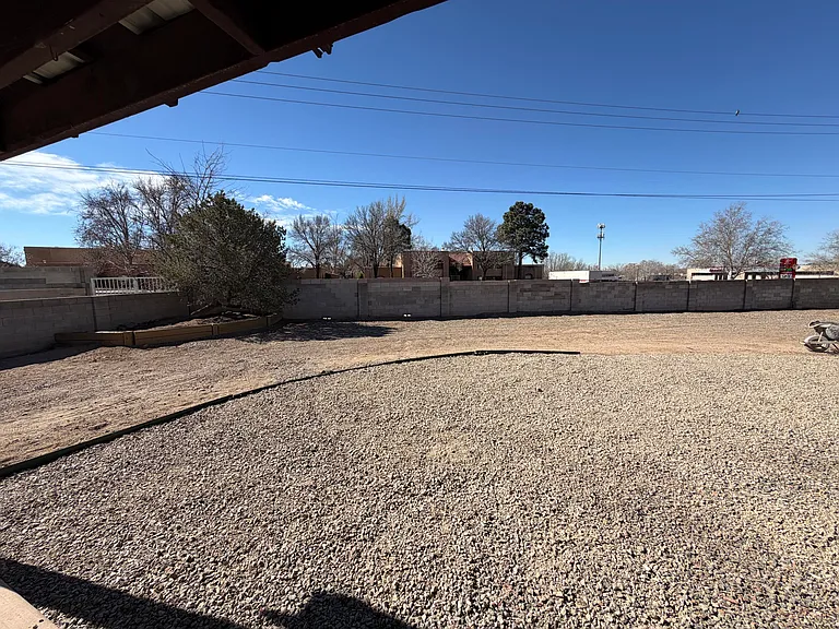 6500 Martin Ct NE — Photo 41