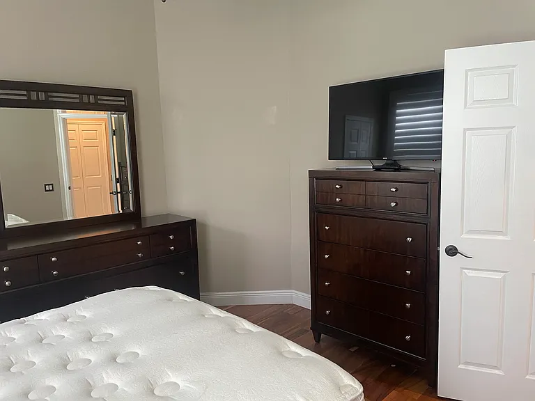 7135 Kensington Ct — Photo 15