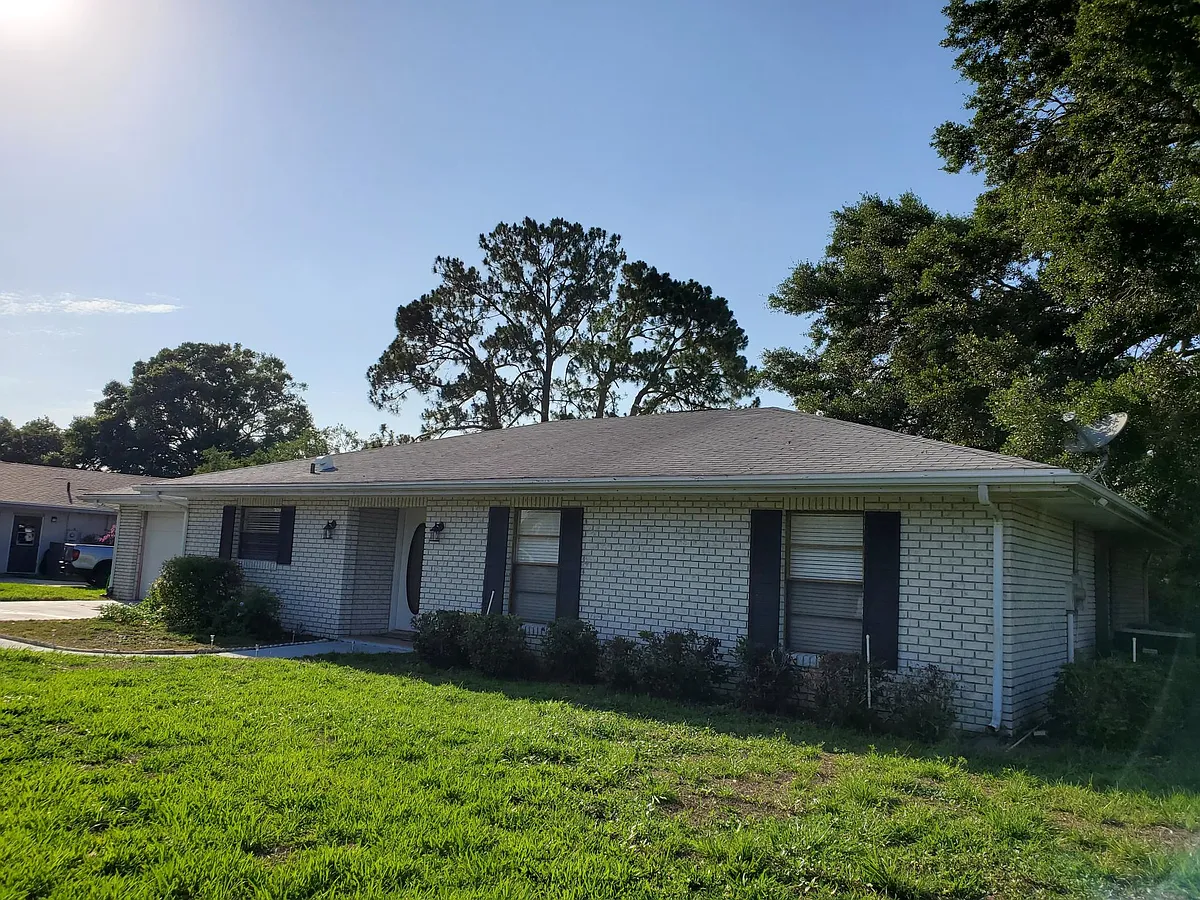 Building Photo - 200 Greenfield Rd