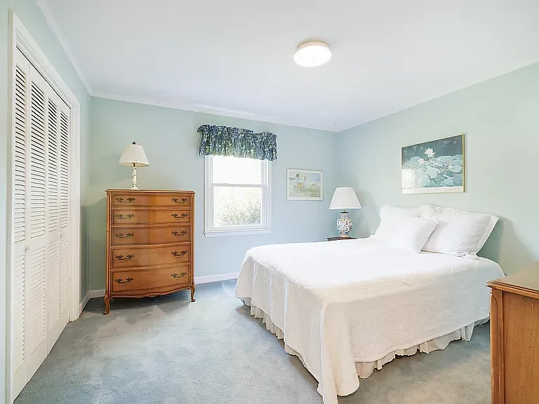 512 Devenger Rd — Photo 22