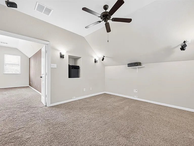 7035 Belle Meadow Ln — Photo 39