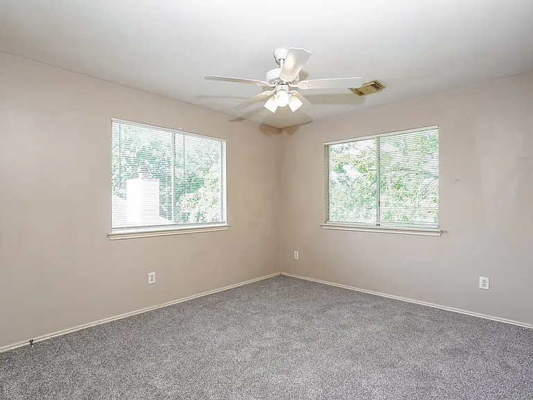 8710 High Mountain Dr — Photo 13