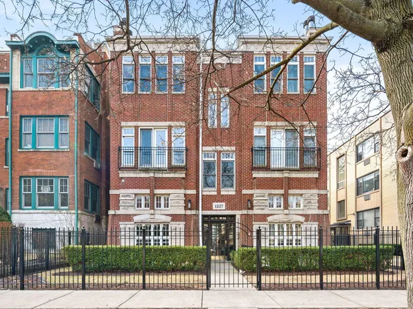 1237 W Farwell Ave APT 1W, Chicago, IL 60626