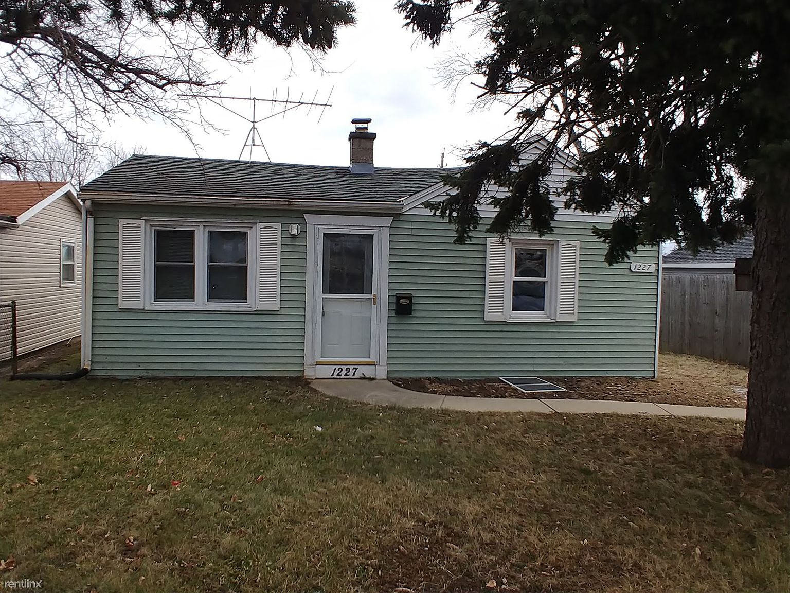 1227 Ohio St, Racine, WI 53405 Zillow