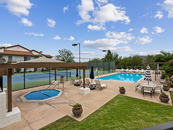 5th image of 858 S Rancho Santa Fe Rd S #C